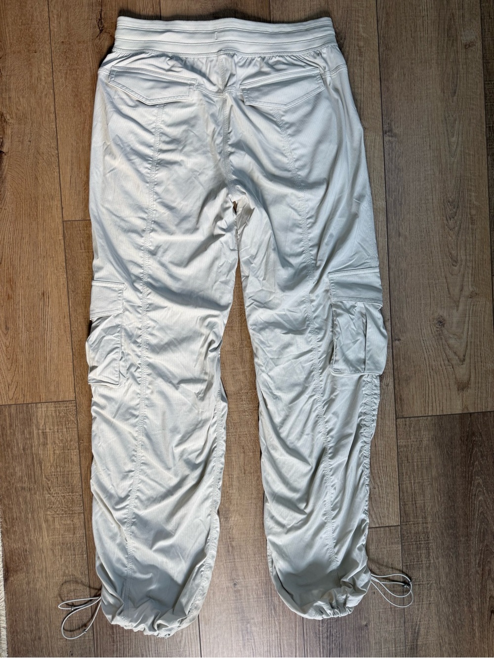 Lululemon Dance Studio Relaxed-Fit Mid-Rise Cargo Pants - Picture 6 of 6